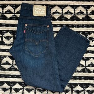 Mens Levi’s 514 - Size 34 x 30- dark wash